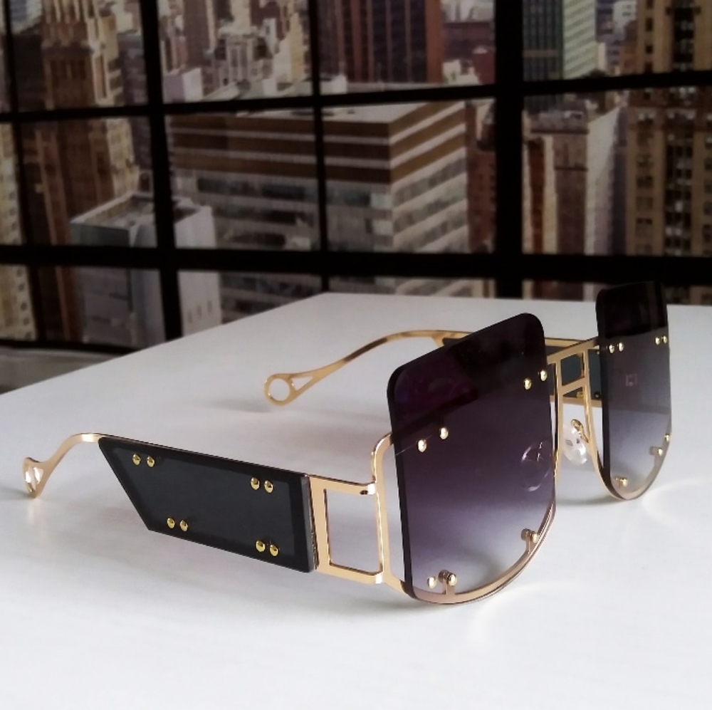 'POOLSIDE' sunglasses in Noir